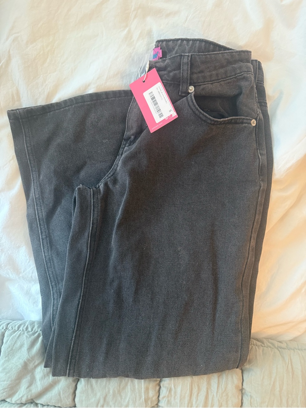 NWT edikted Petite Raelynn Washed Low Rise